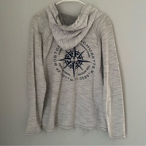 Vineyard Crew Women’s Boston Massachusetts Pullover Hoodie - Picture 3 of 4